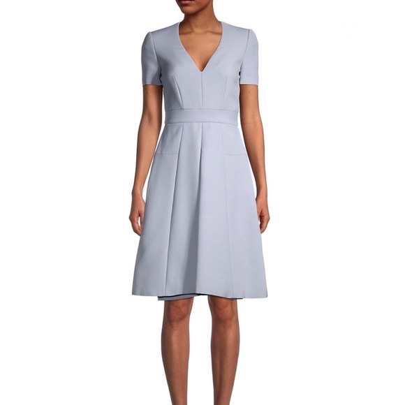 Alexander McQueen Cloud Blue Box Pleat Dress - Picture 4 of 11